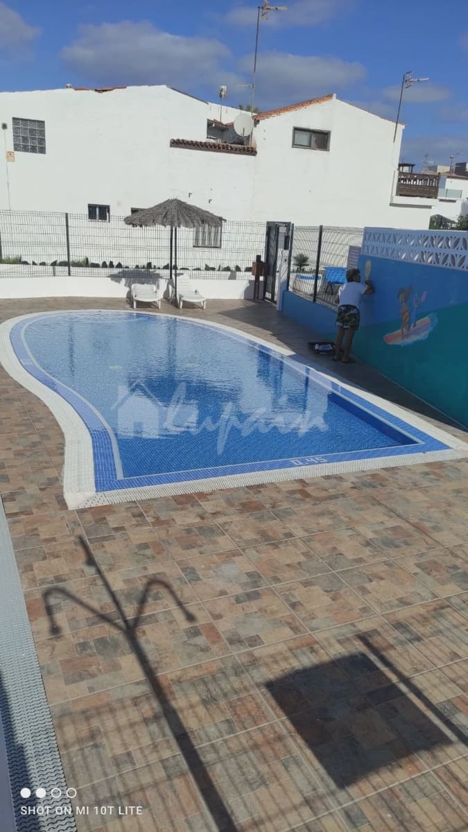 2 soverom Leilighet til salgs i Costa del Silencio med svømmebasseng - € 210 000 (Ref: 9254207)