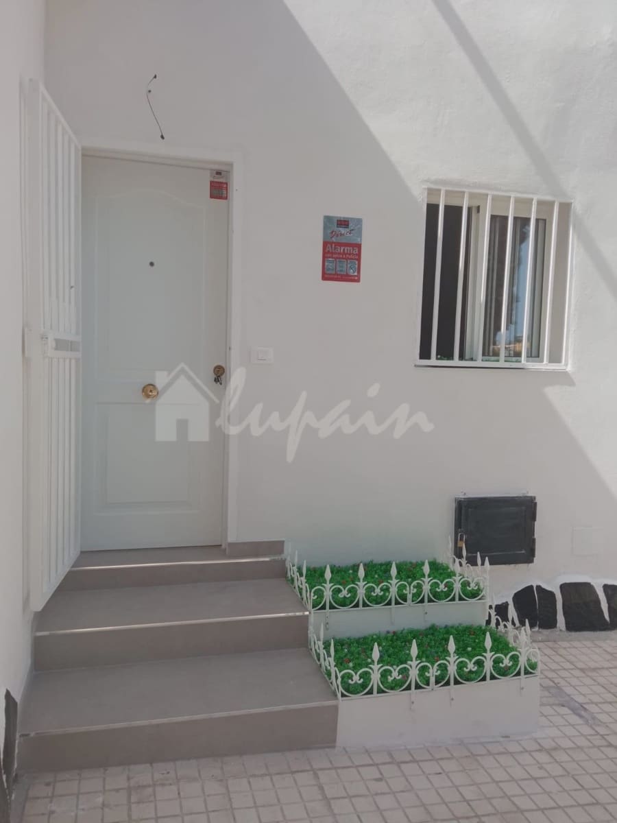 2 soverom Leilighet til salgs i Costa del Silencio med svømmebasseng - € 210 000 (Ref: 9254207)