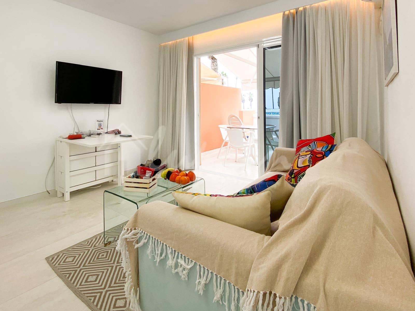 Studio na sprzedaż w Playa de las Americas z basenem - 440 000 € (Ref: 9256207)