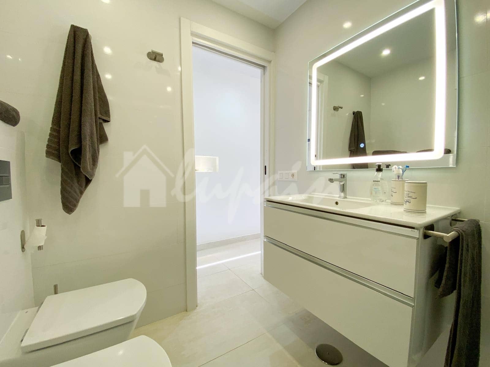 Studio na sprzedaż w Playa de las Americas z basenem - 440 000 € (Ref: 9256207)