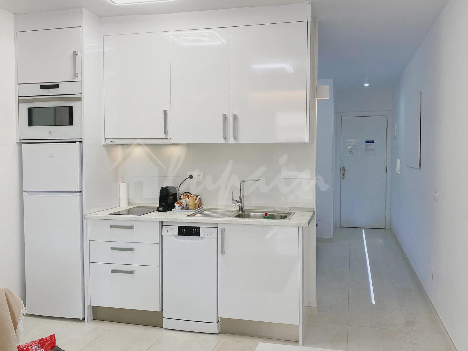 Studio till salu i Playa de las Americas med pool - 440 000 € (Ref: 9256207)