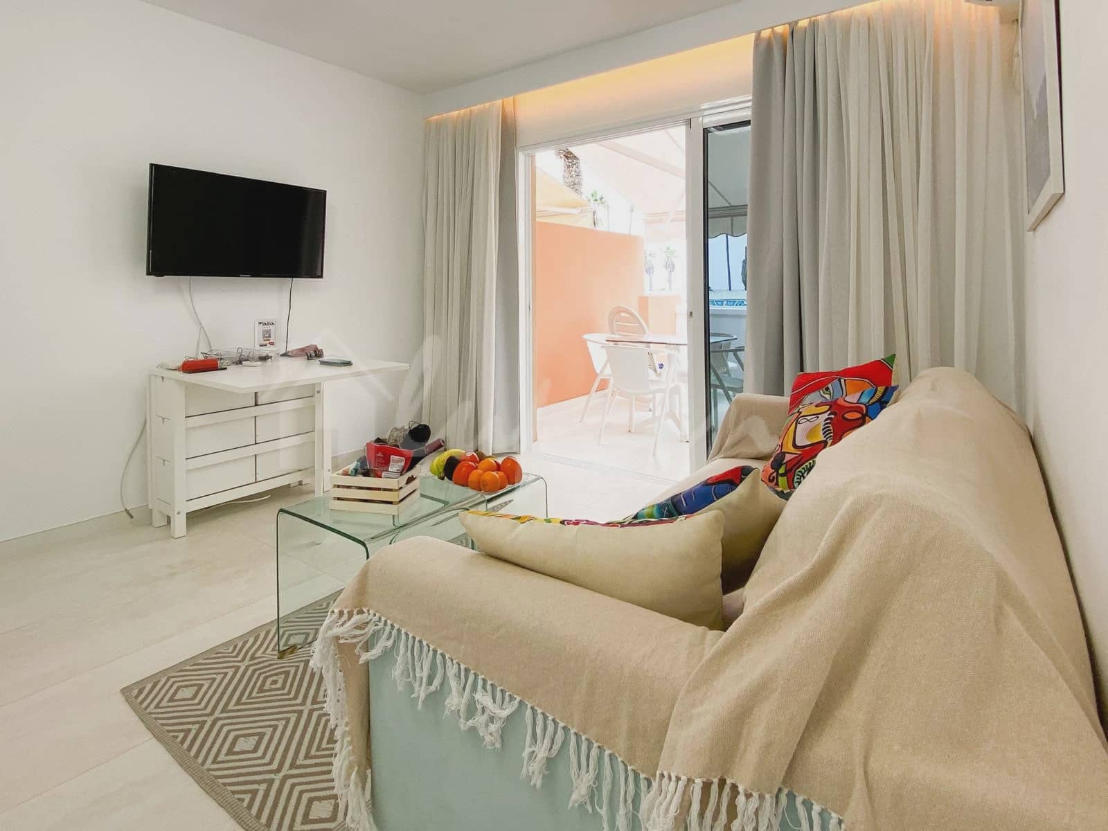 Studio till salu i Playa de las Americas med pool - 440 000 € (Ref: 9256207)