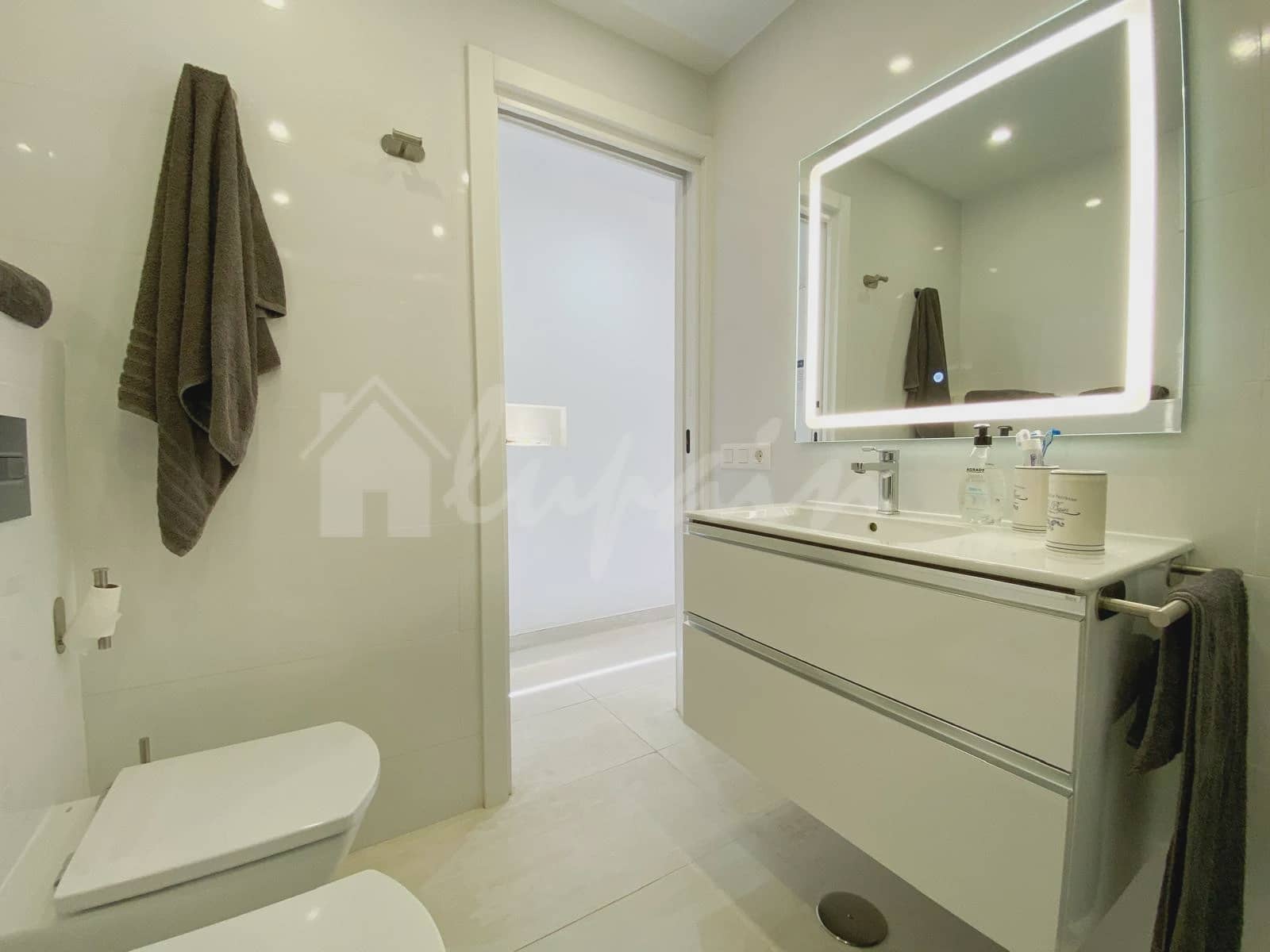 Studio till salu i Playa de las Americas med pool - 440 000 € (Ref: 9256207)