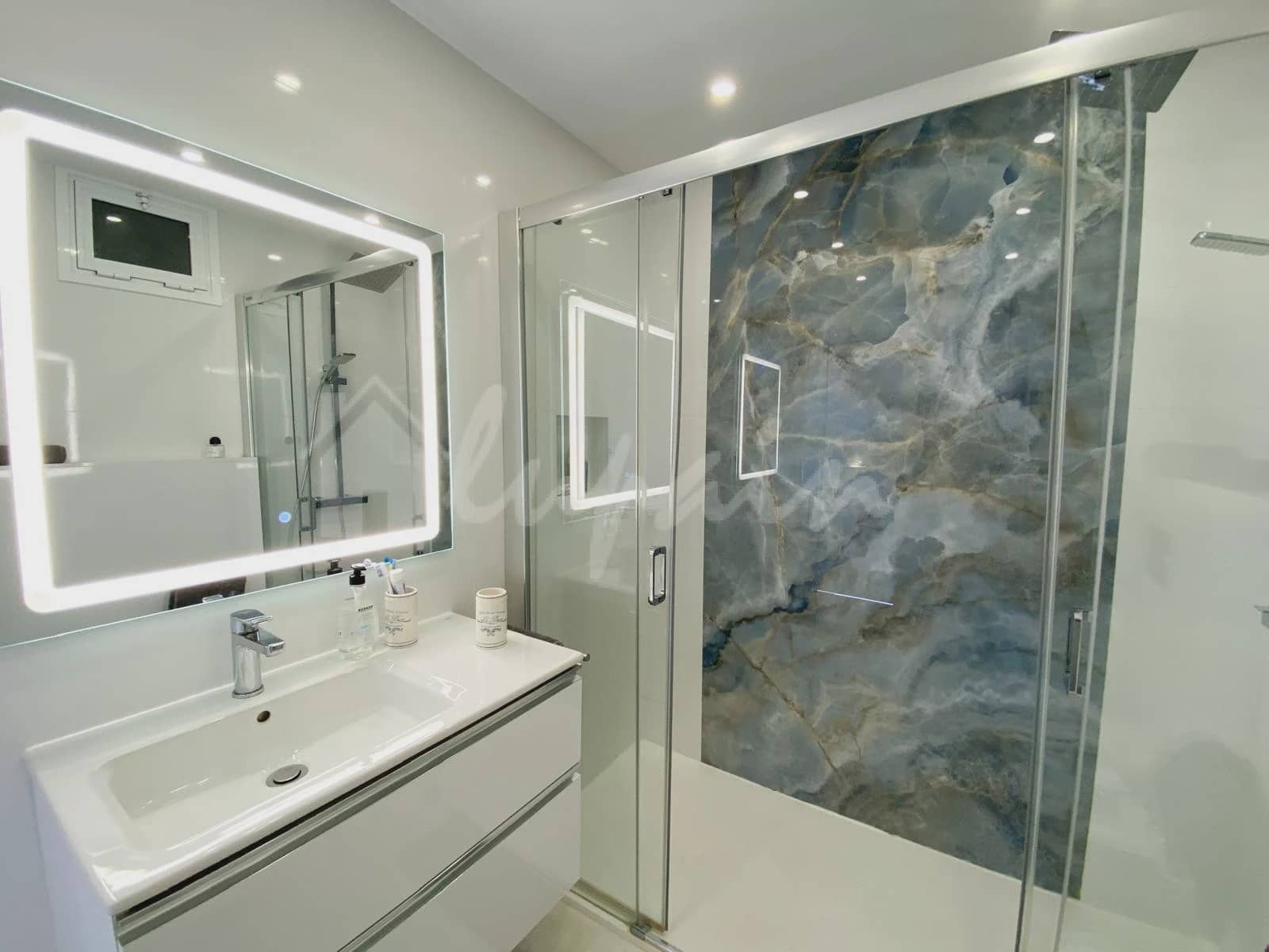 Studio till salu i Playa de las Americas med pool - 440 000 € (Ref: 9256207)