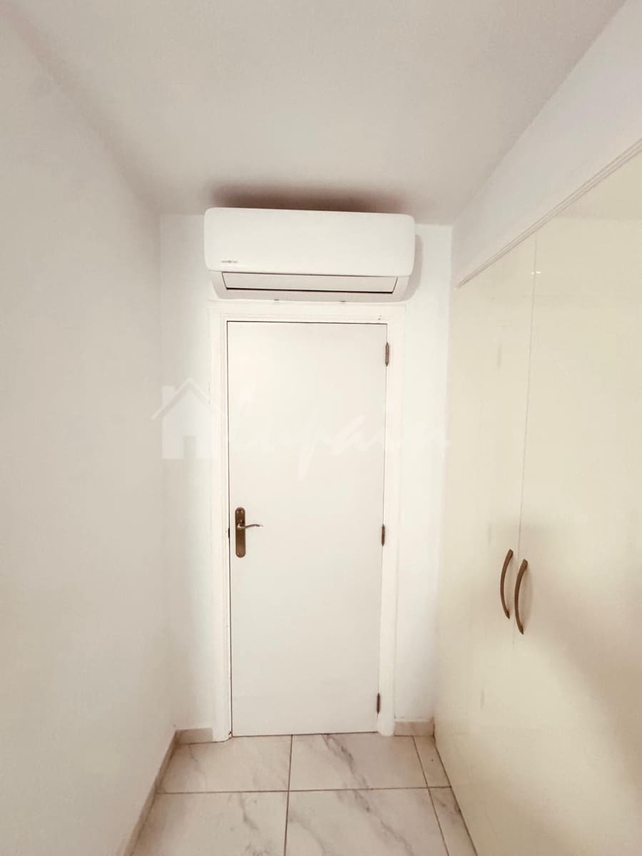 2 sovrum Lägenhet till salu i Los Cristianos med pool - 345 000 € (Ref: 9263559)