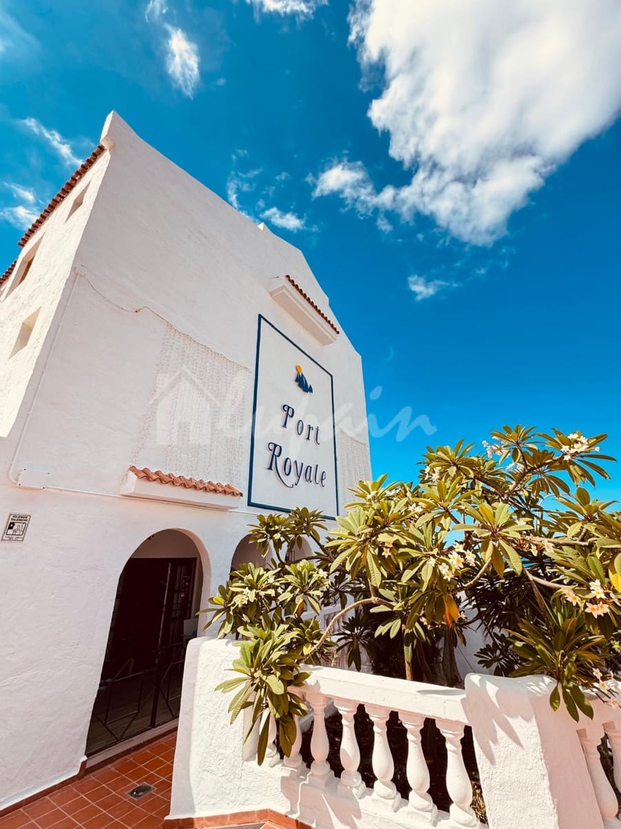 2 sovrum Lägenhet till salu i Los Cristianos med pool - 345 000 € (Ref: 9263559)