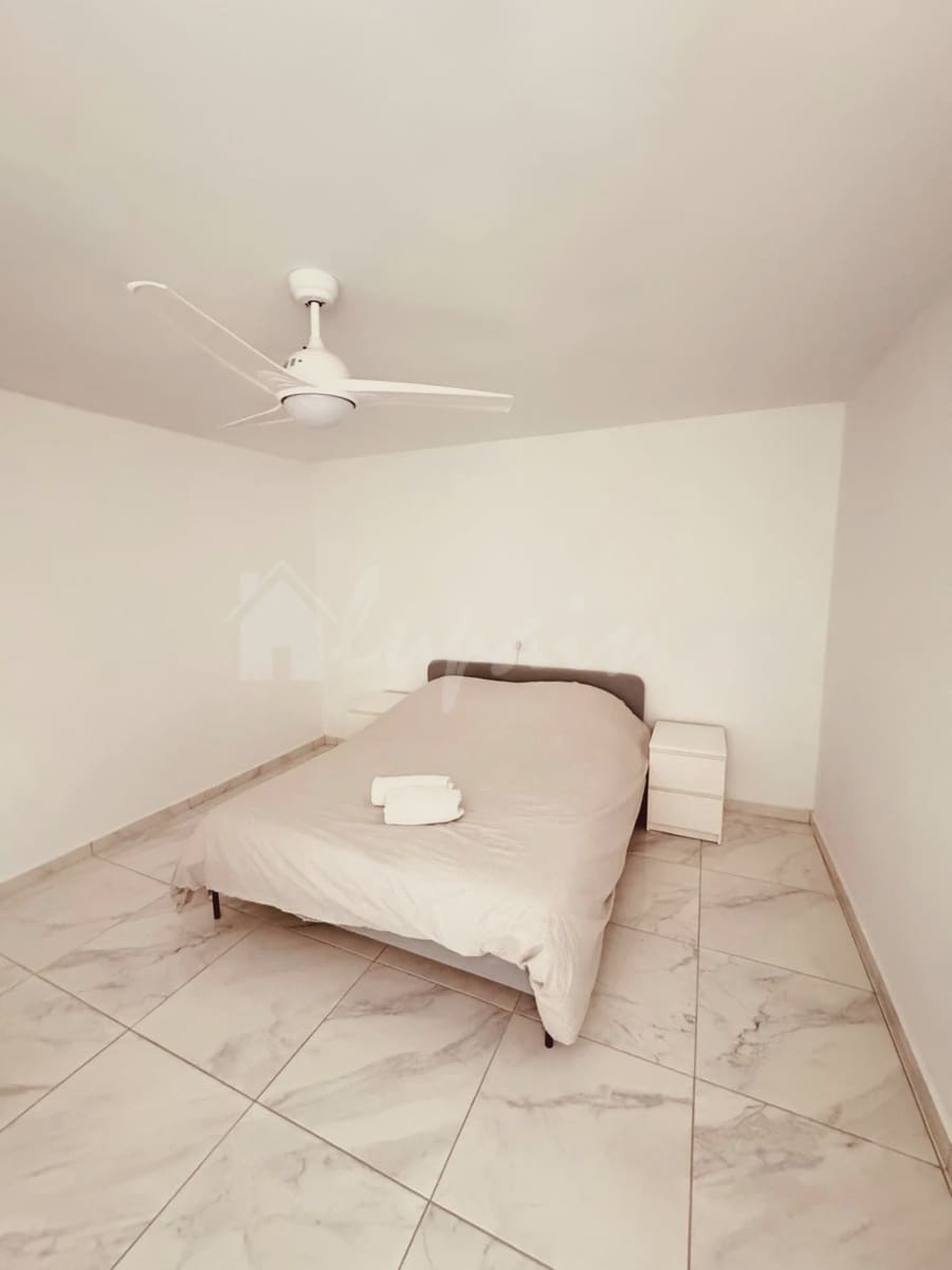 2 sovrum Lägenhet till salu i Los Cristianos med pool - 345 000 € (Ref: 9263559)