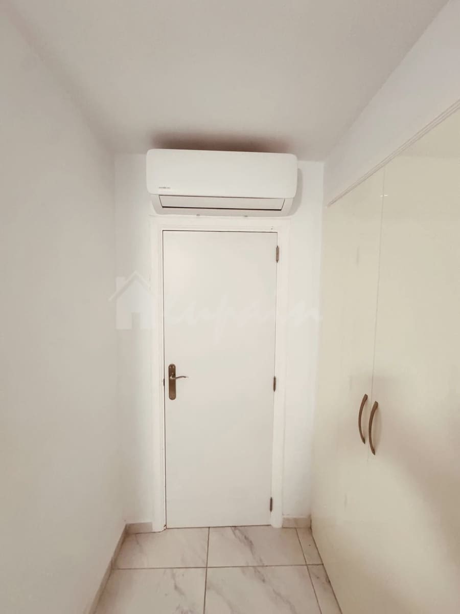 2 sovrum Lägenhet till salu i Los Cristianos med pool - 345 000 € (Ref: 9263559)