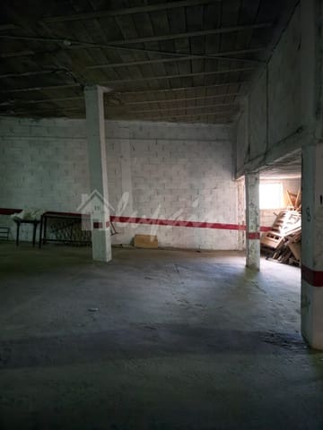 Autotalli myytävänä paikassa San Eugenio, Adeje - 21 500 € (Ref: 9263560)