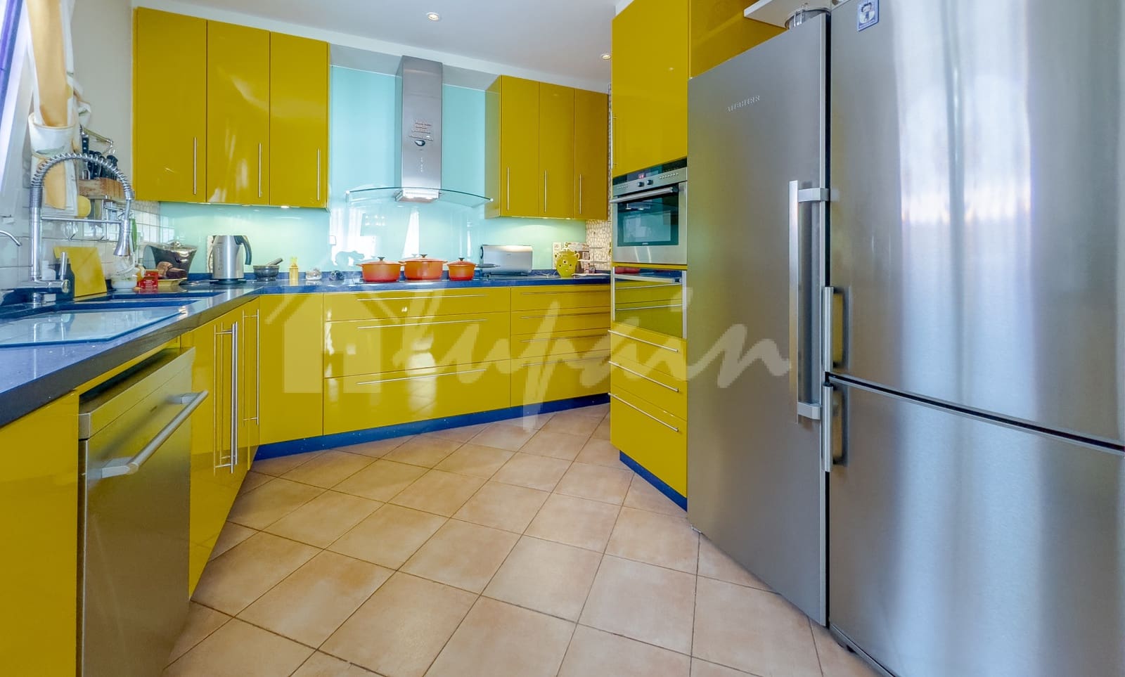 3 bedroom Villa for sale in Playa del Duque with pool garage - € 2,800,000 (Ref: 9274659)