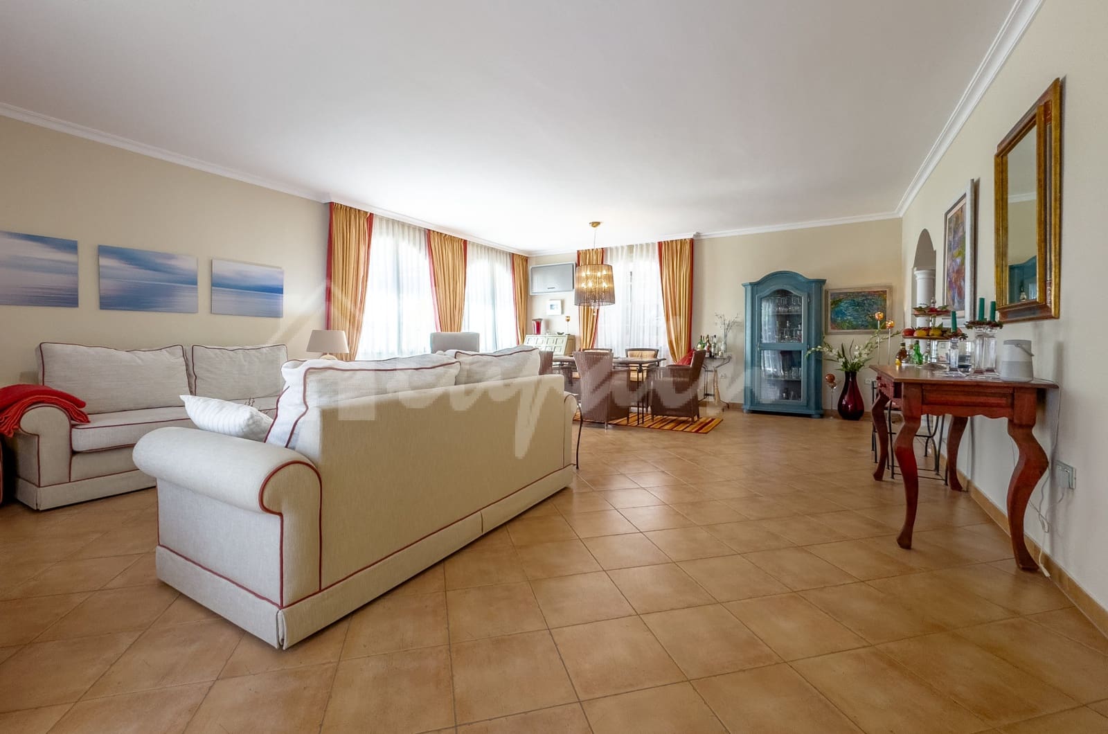 3 bedroom Villa for sale in Playa del Duque with pool garage - € 2,800,000 (Ref: 9274659)