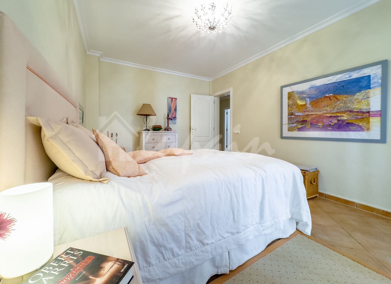 3 bedroom Villa for sale in Playa del Duque with pool garage - € 2,800,000 (Ref: 9274659)