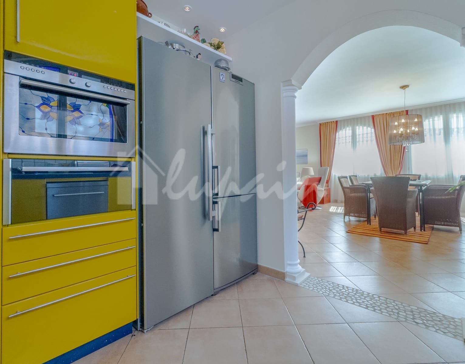 3 bedroom Villa for sale in Playa del Duque with pool garage - € 2,800,000 (Ref: 9274659)