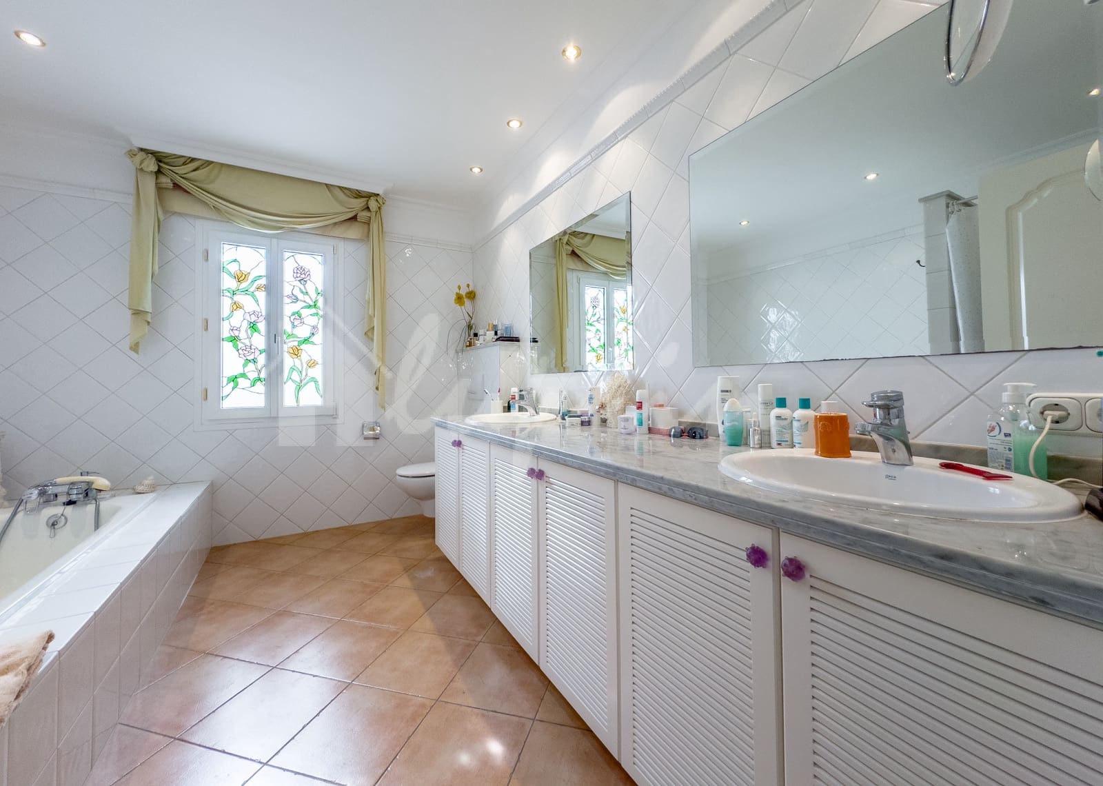 3 bedroom Villa for sale in Playa del Duque with pool garage - € 2,800,000 (Ref: 9274659)