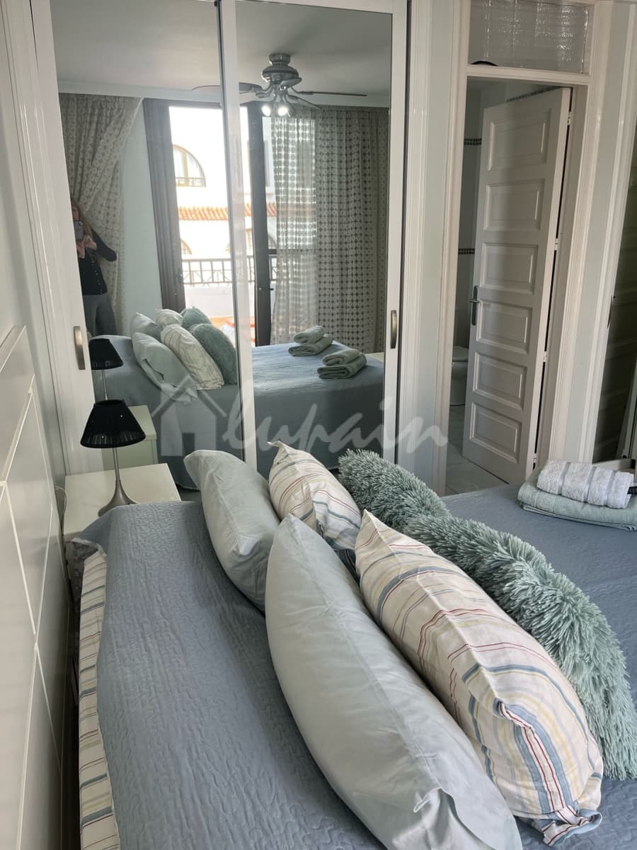 1 soverom Leilighet til salgs i Playa de las Americas med svømmebasseng - € 475 000 (Ref: 9279592)