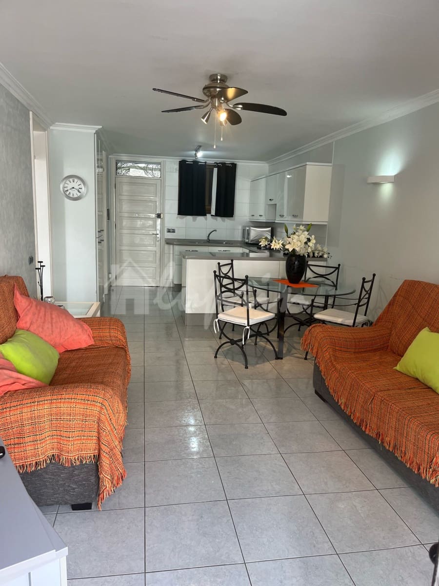 1 soverom Leilighet til salgs i Playa de las Americas med svømmebasseng - € 475 000 (Ref: 9279592)