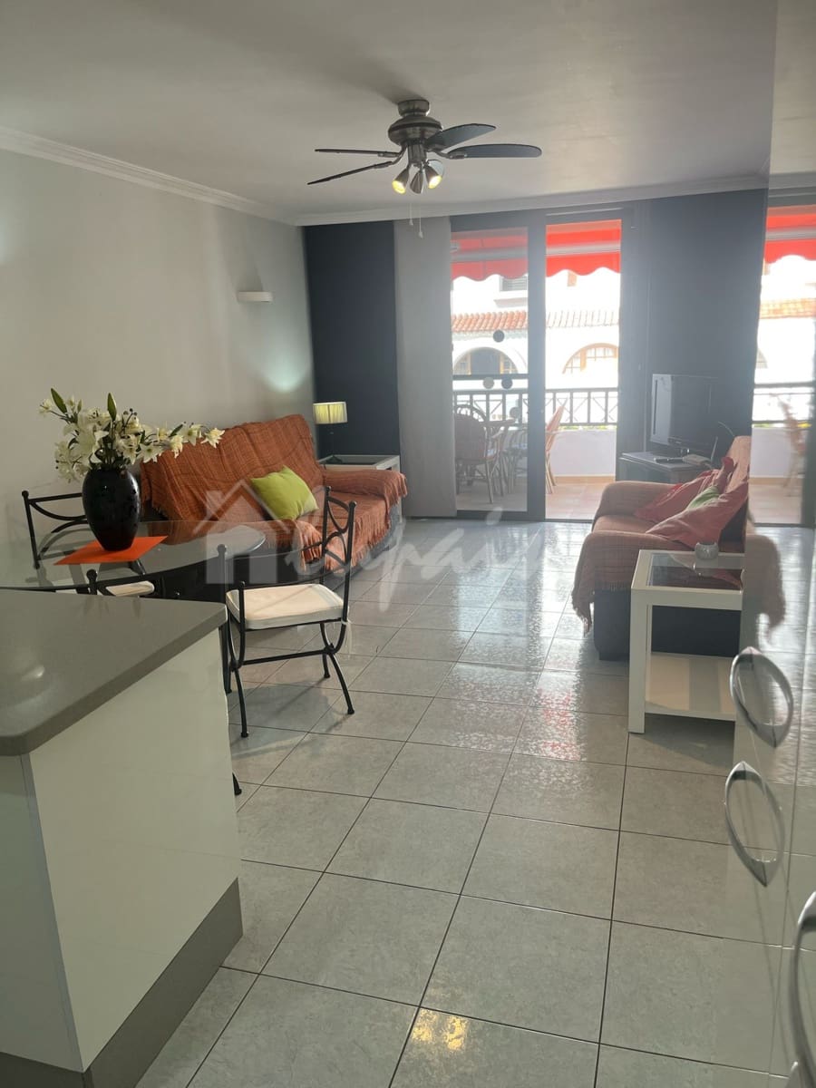 1 soverom Leilighet til salgs i Playa de las Americas med svømmebasseng - € 475 000 (Ref: 9279592)