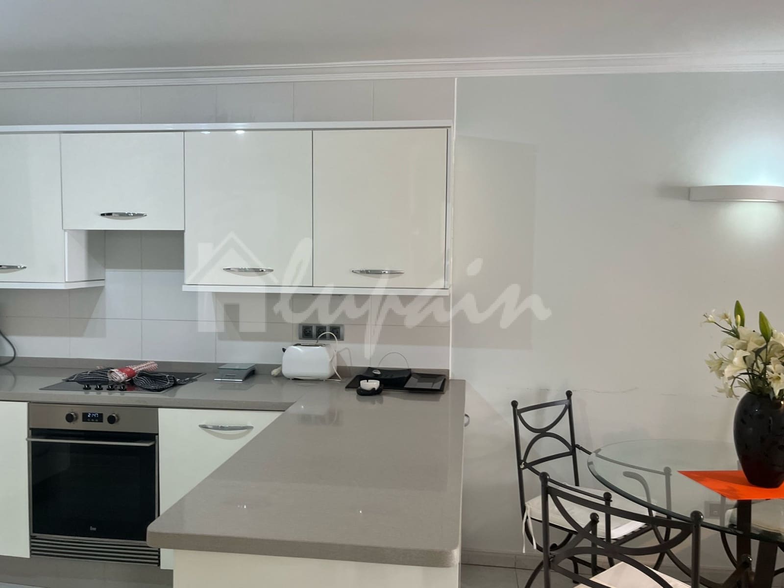 1 soverom Leilighet til salgs i Playa de las Americas med svømmebasseng - € 475 000 (Ref: 9279592)