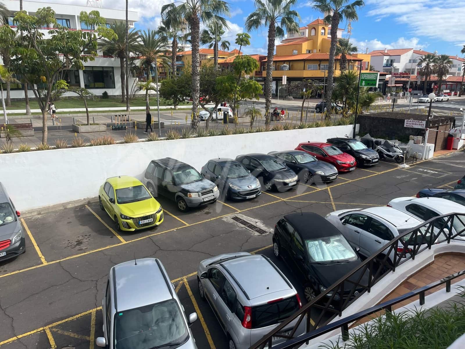 1 soverom Leilighet til salgs i Playa de las Americas med svømmebasseng - € 475 000 (Ref: 9279592)