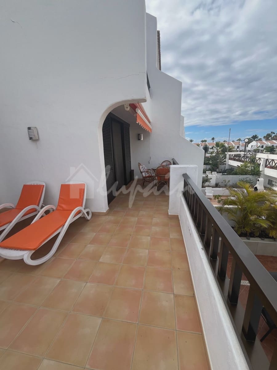 1 bedroom Apartment for sale in Playa de las Americas with pool - € 475,000 (Ref: 9279592)