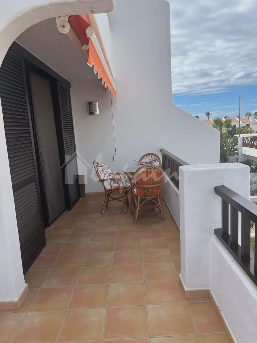 1 bedroom Apartment for sale in Playa de las Americas with pool - € 475,000 (Ref: 9279592)