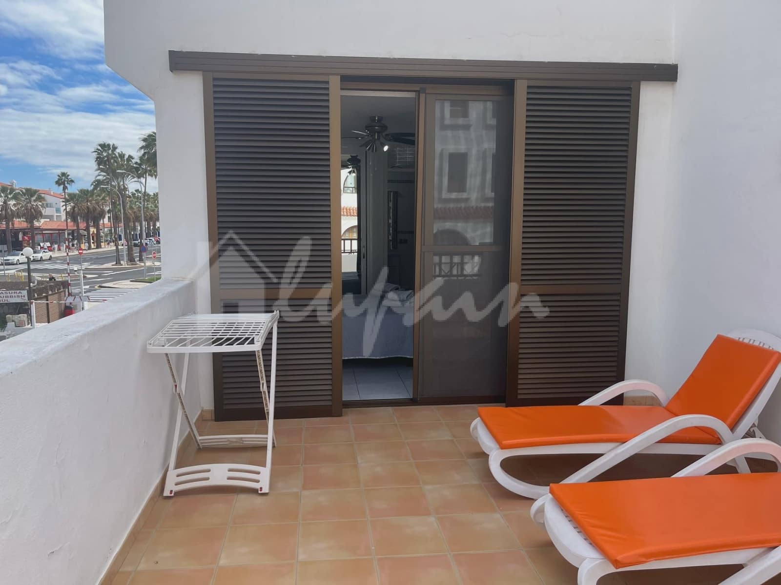 1 bedroom Apartment for sale in Playa de las Americas with pool - € 475,000 (Ref: 9279592)