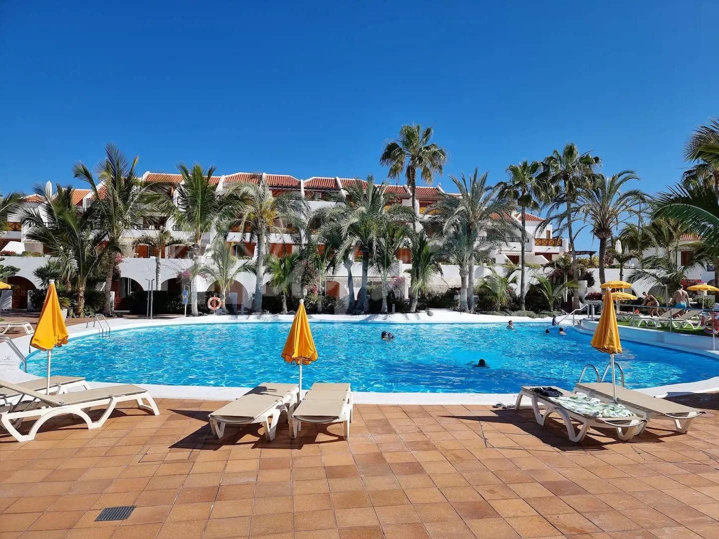 Studio na sprzedaż w Playa de las Americas z basenem - 389 000 € (Ref: 9289461)