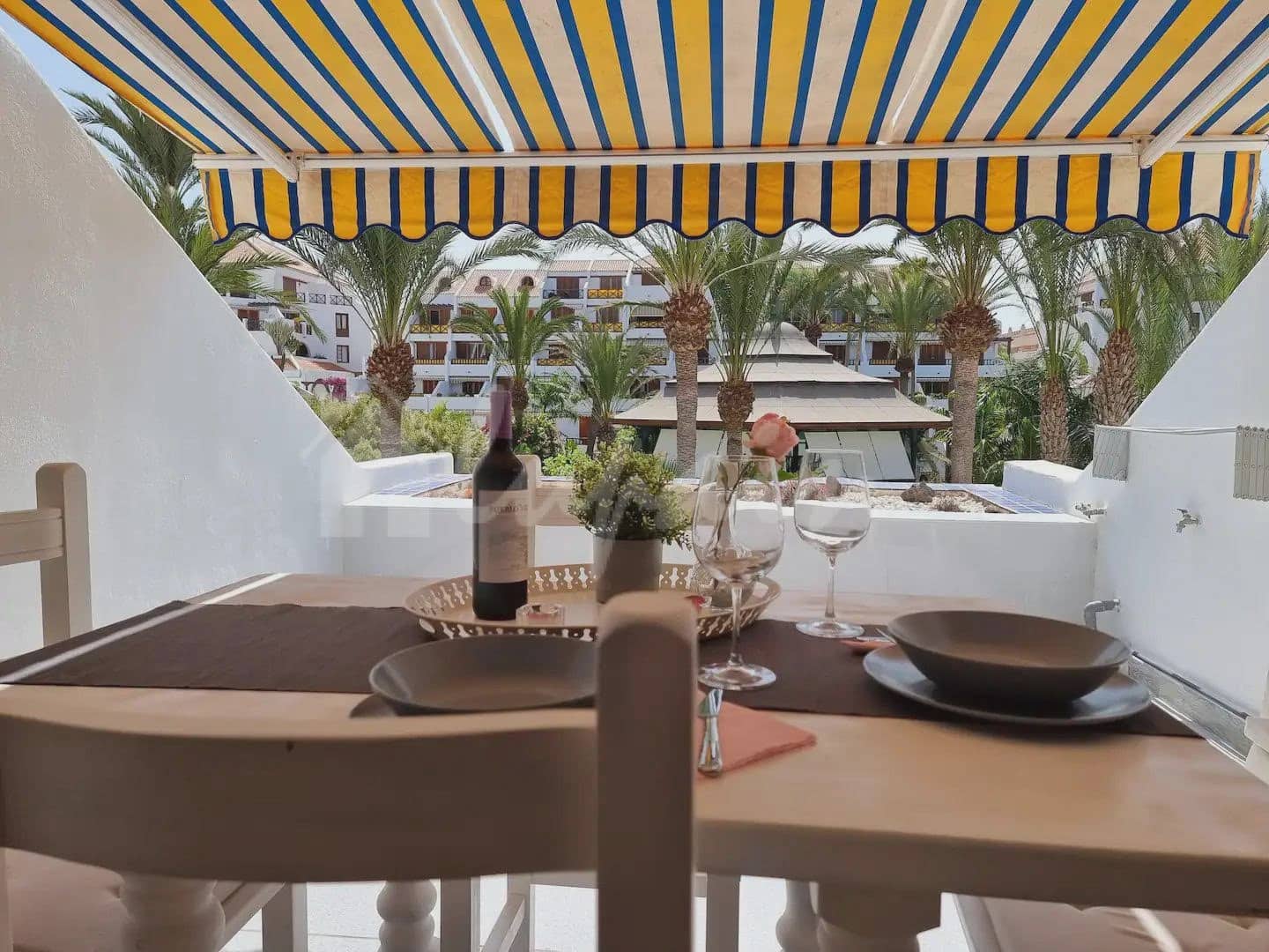 Studio til salg i Playa de las Americas med swimmingpool - € 389.000 (Ref: 9289461)