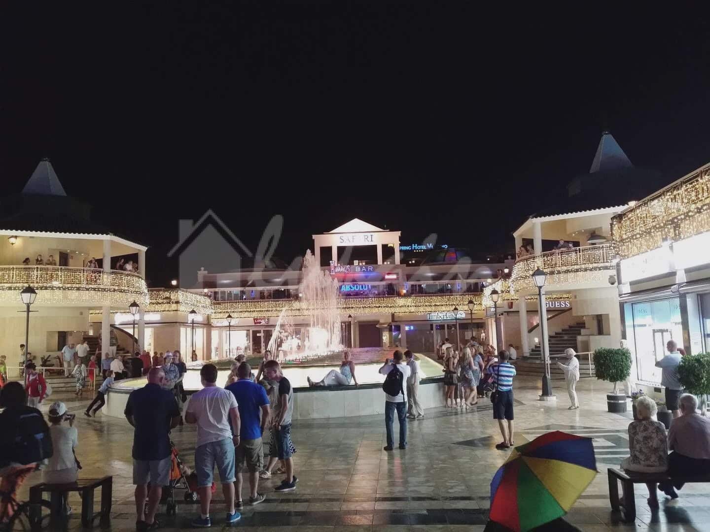 Studio til salg i Playa de las Americas med swimmingpool - € 389.000 (Ref: 9289461)