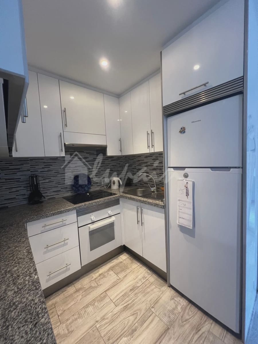 2 bedroom Apartment for sale in Costa del Silencio with pool - € 259,000 (Ref: 9293847)