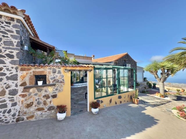 3 bedroom Villa for sale in Vera de Erques, Guía de Isora - € 940,000 (Ref: 9296316)