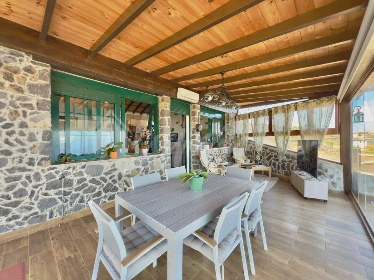 3 bedroom Villa for sale in Vera de Erques - € 940,000 (Ref: 9296316)