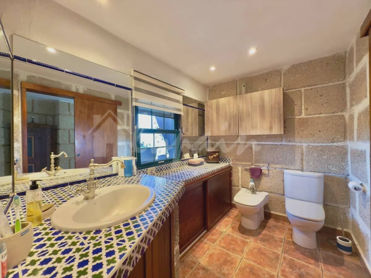 3 bedroom Villa for sale in Vera de Erques - € 940,000 (Ref: 9296316)