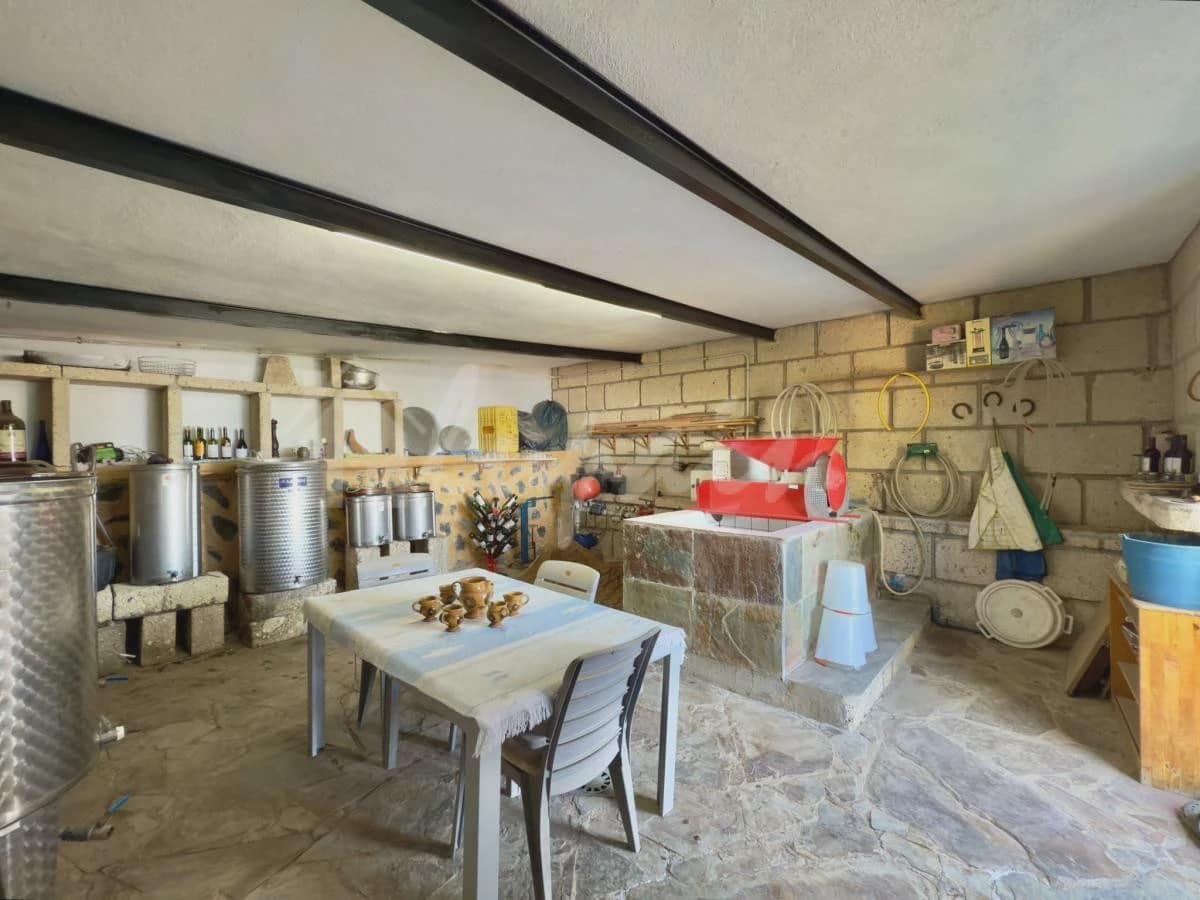 3 bedroom Villa for sale in Vera de Erques - € 940,000 (Ref: 9296316)