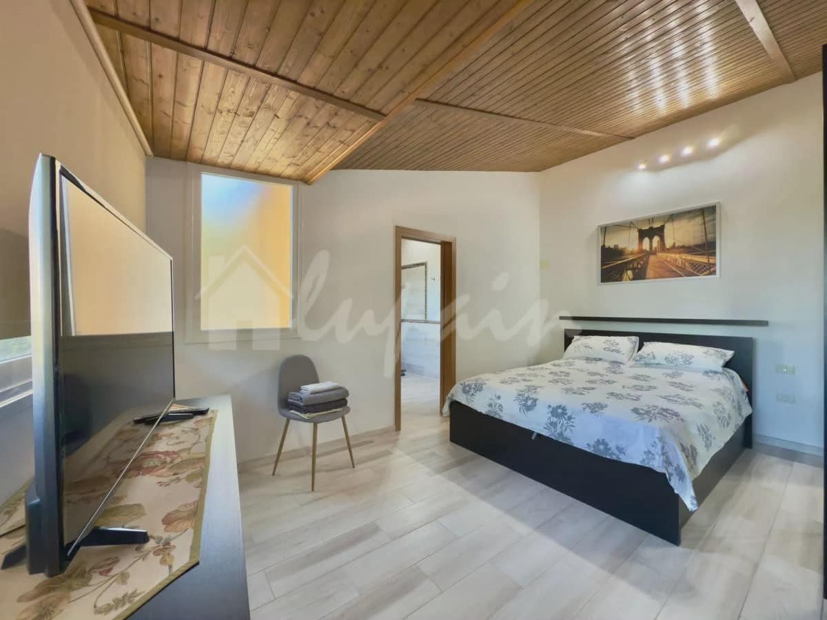 3 bedroom Villa for sale in Vera de Erques - € 940,000 (Ref: 9296316)