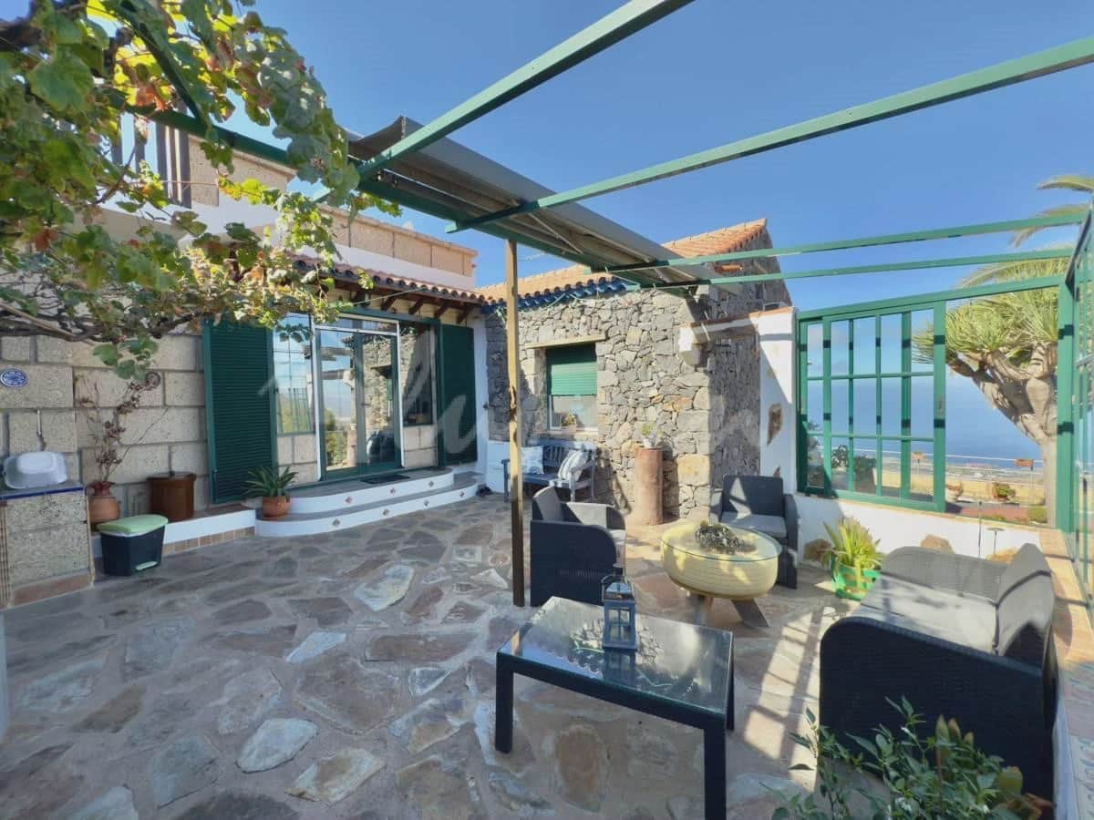 3 bedroom Villa for sale in Vera de Erques - € 940,000 (Ref: 9296316)