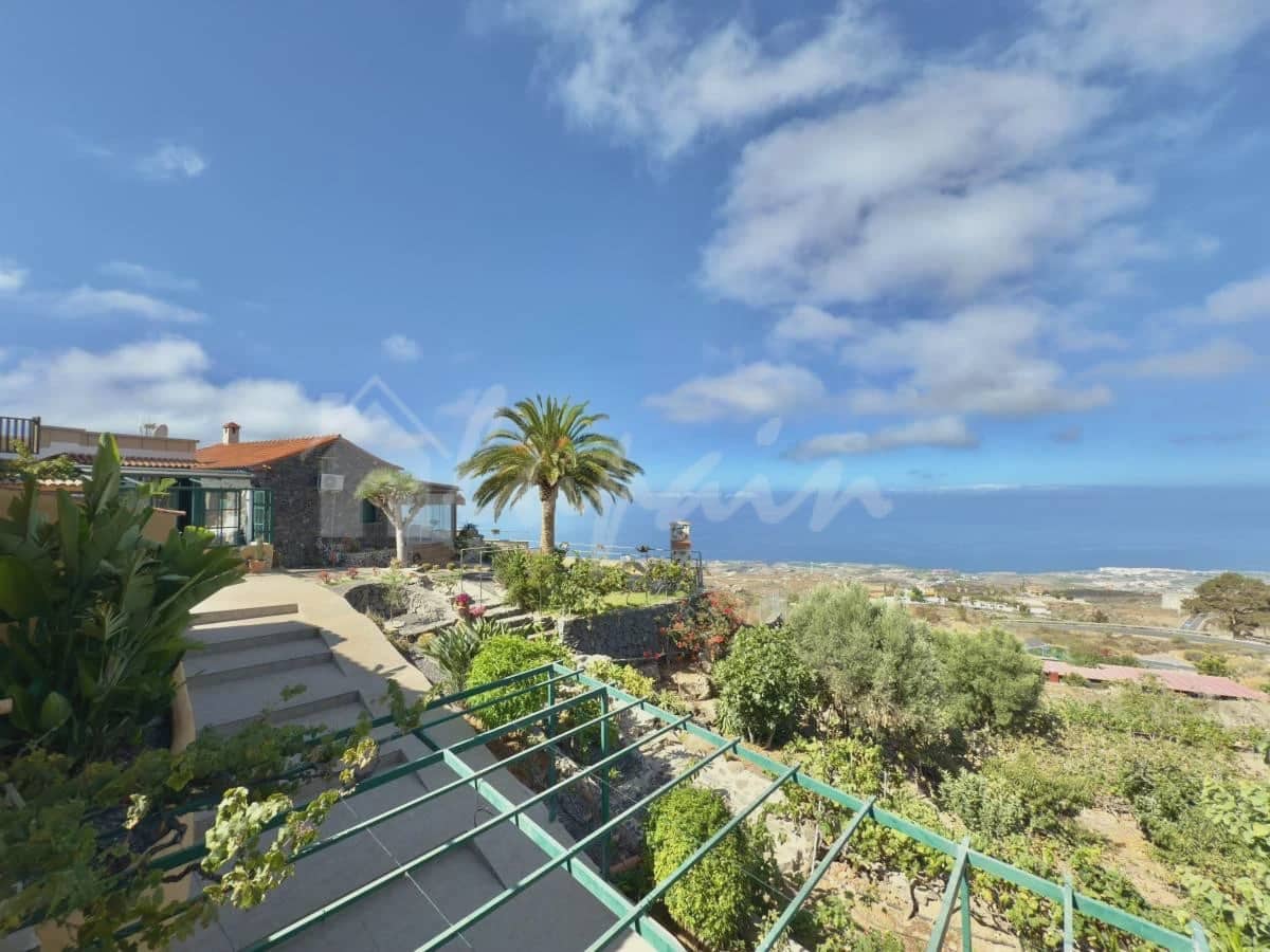 3 bedroom Villa for sale in Vera de Erques - € 940,000 (Ref: 9296316)