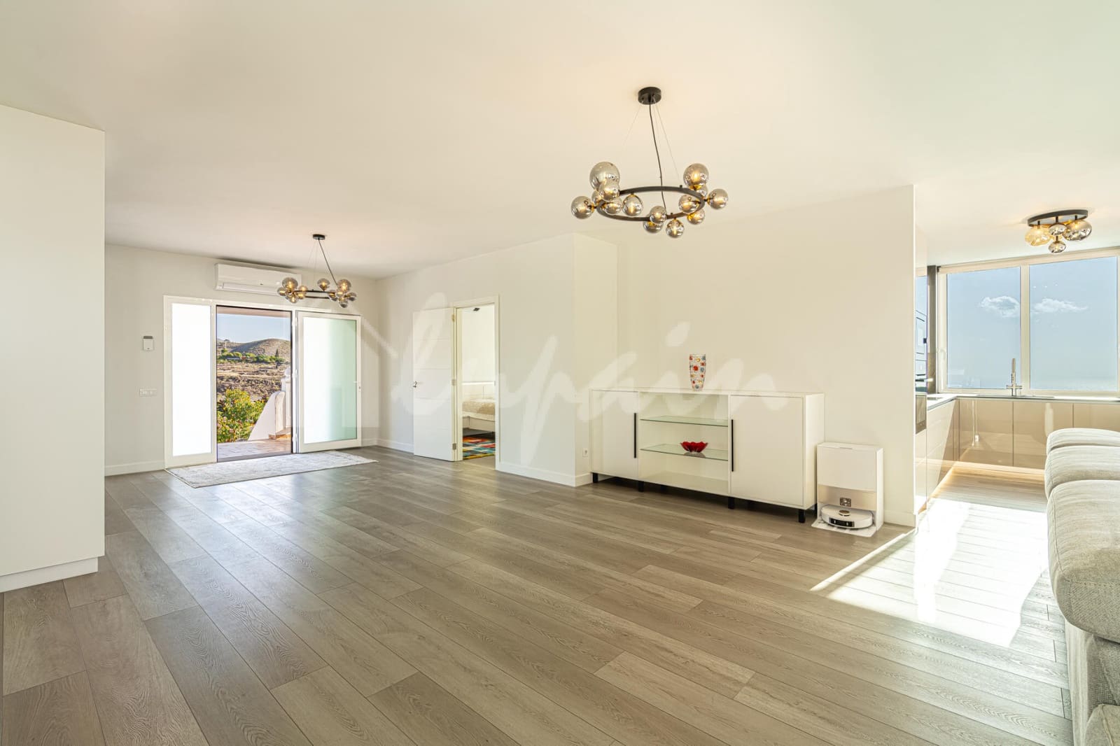 5 Zimmer Villa zu verkaufen in San Miguel de Abona mit Pool - 1.800.000 € (Ref: 9296317)