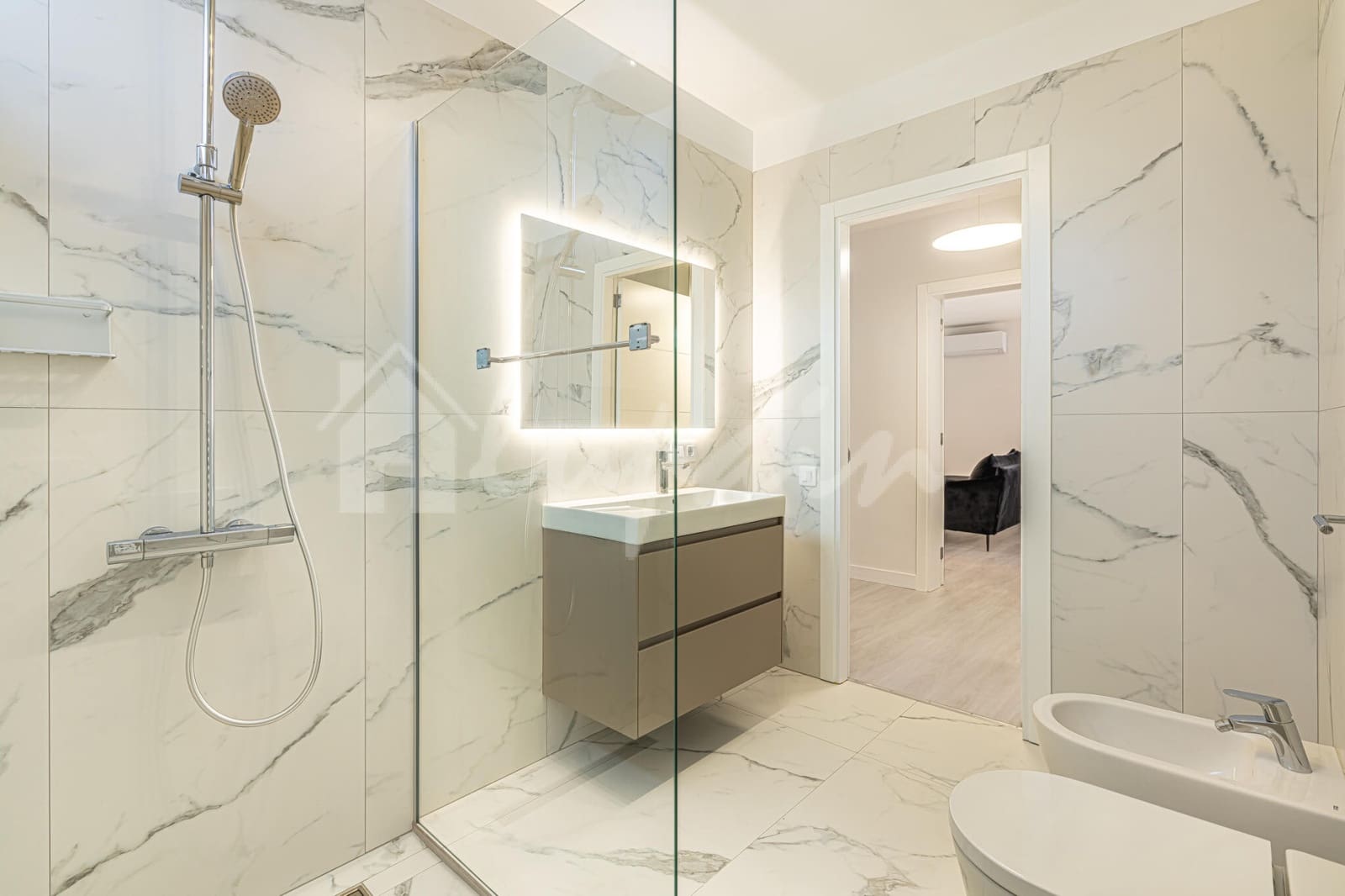 5 Zimmer Villa zu verkaufen in San Miguel de Abona mit Pool - 1.800.000 € (Ref: 9296317)