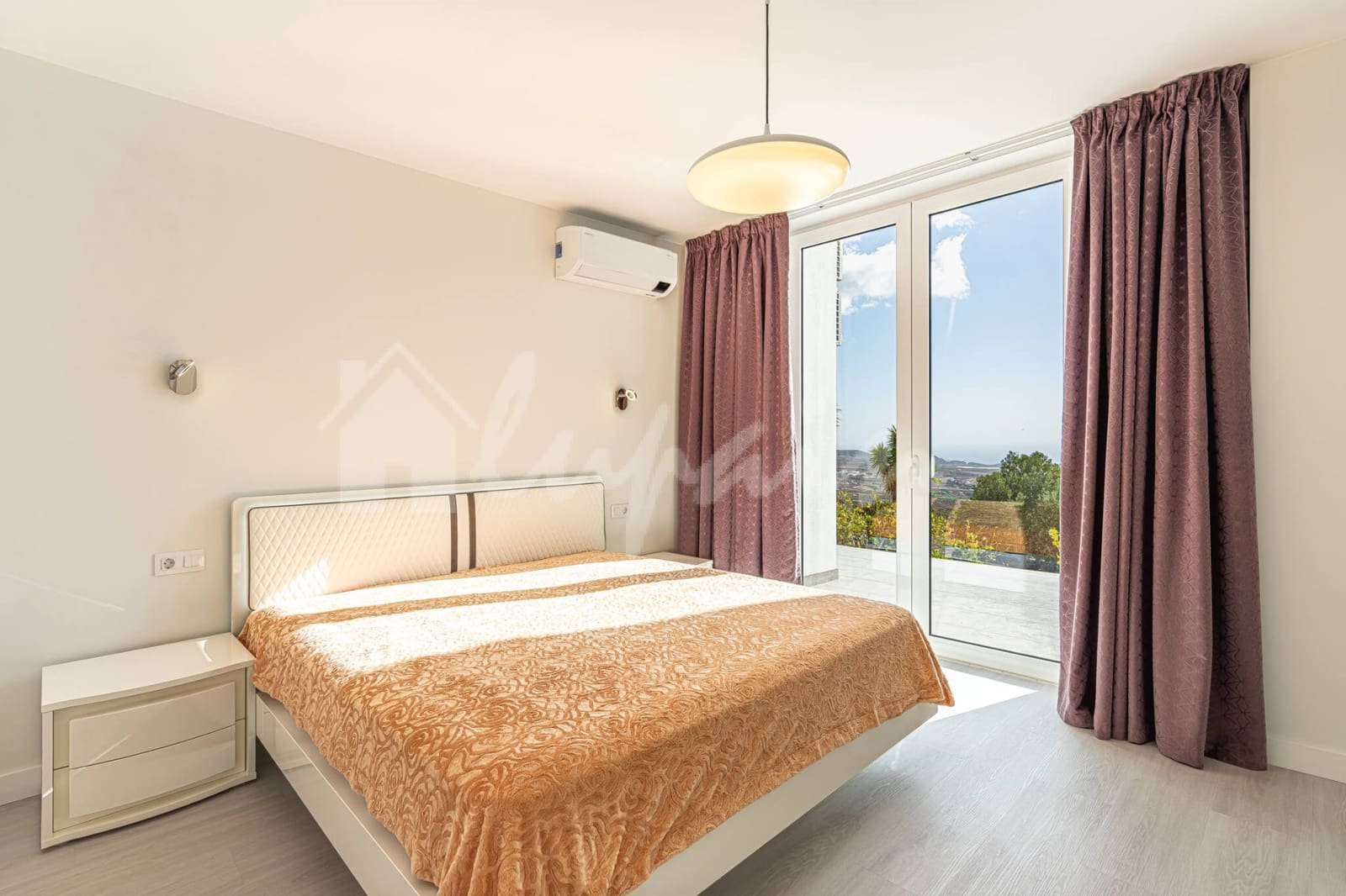 5 Zimmer Villa zu verkaufen in San Miguel de Abona mit Pool - 1.800.000 € (Ref: 9296317)