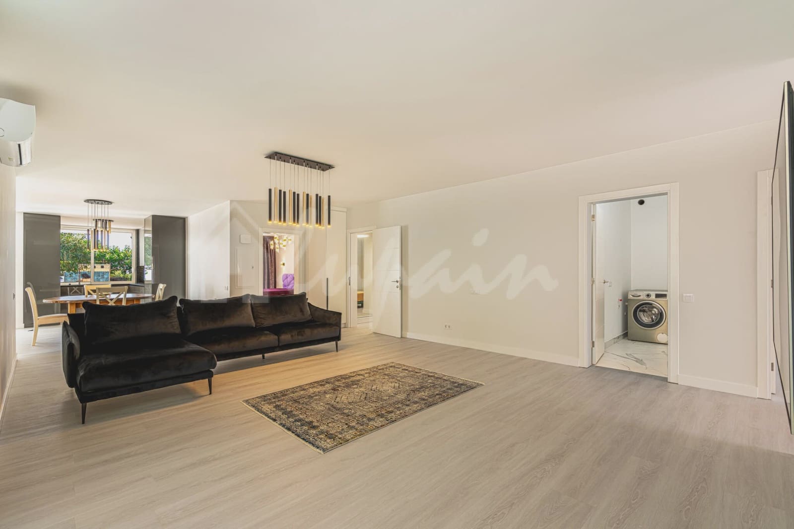 5 bedroom Villa for sale in San Miguel de Abona with pool - € 1,800,000 (Ref: 9296317)