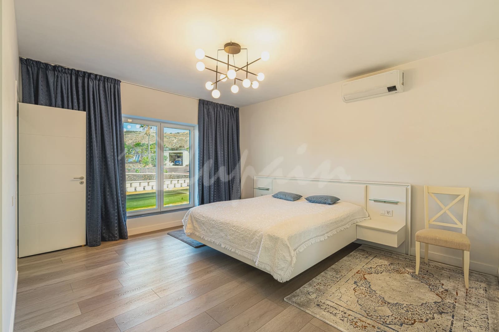 5 bedroom Villa for sale in San Miguel de Abona with pool - € 1,800,000 (Ref: 9296317)