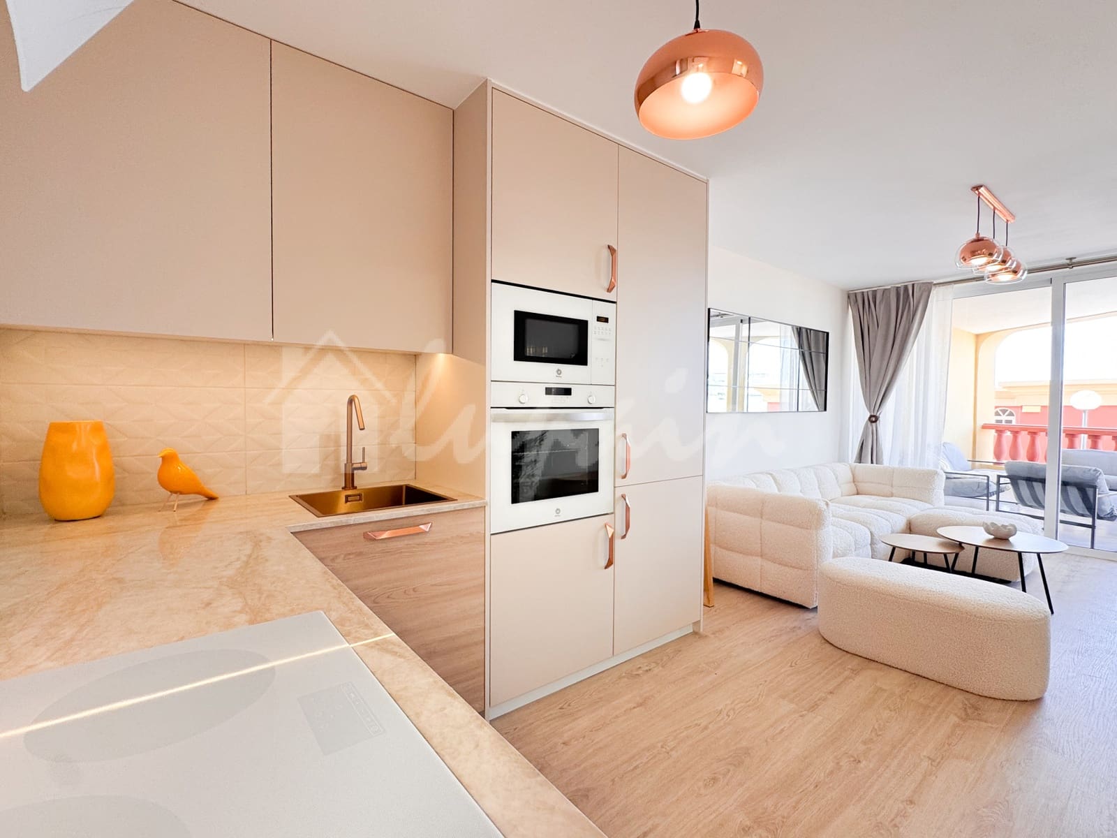 1 sypialnia Apartament na sprzedaż w San Eugenio z basenem - 250 000 € (Ref: 9319846)