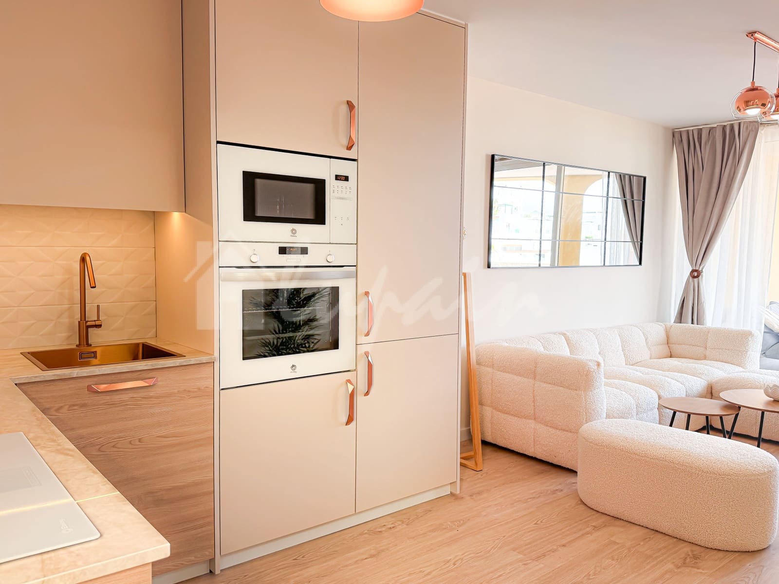 1 sypialnia Apartament na sprzedaż w San Eugenio z basenem - 250 000 € (Ref: 9319846)