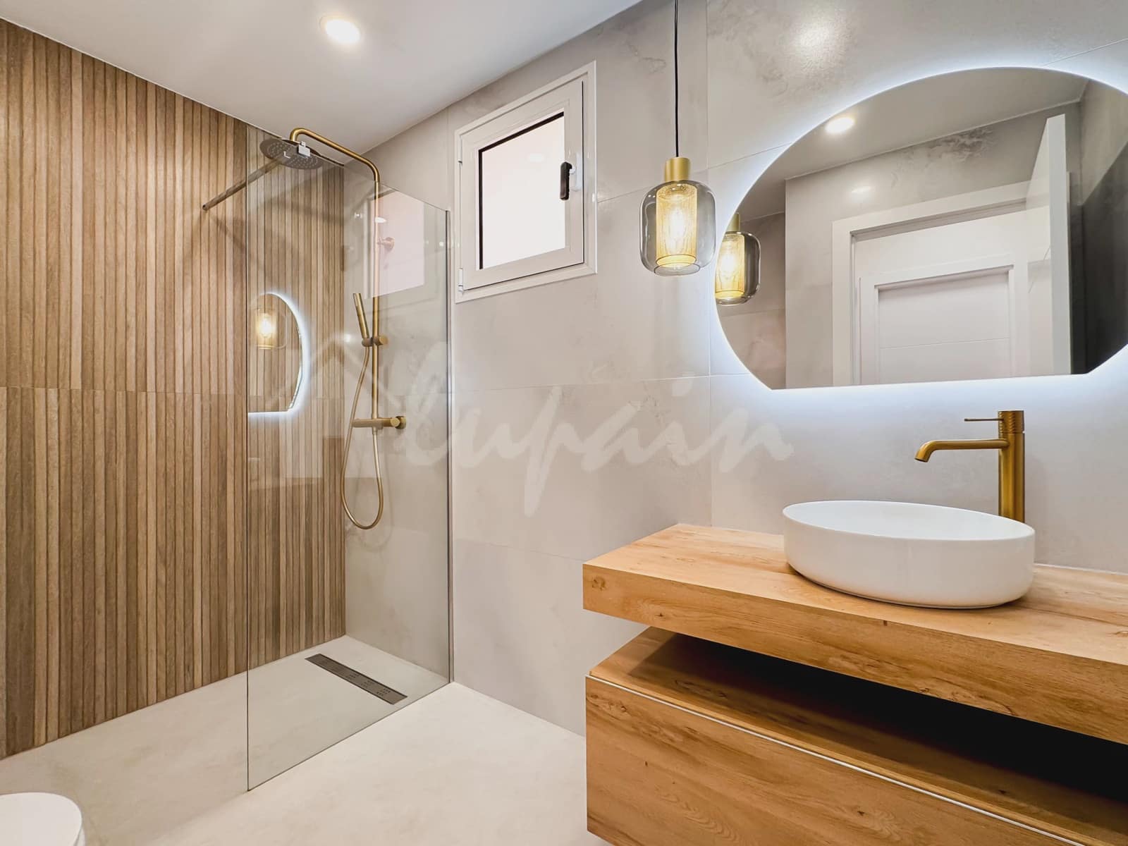 1 slaapkamer Appartement te koop in San Eugenio met zwembad - € 250.000 (Ref: 9319846)