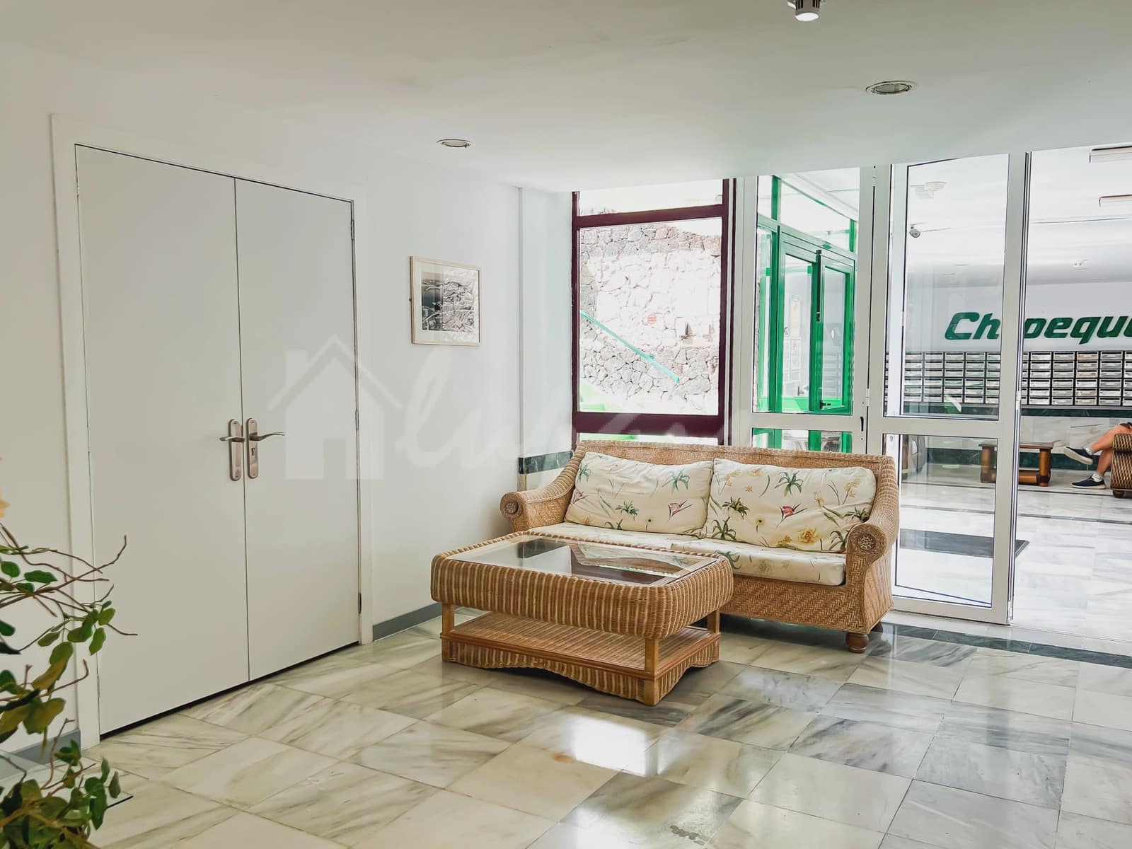 1 bedroom Apartment for sale in Los Cristianos with pool - € 269,000 (Ref: 9330058)