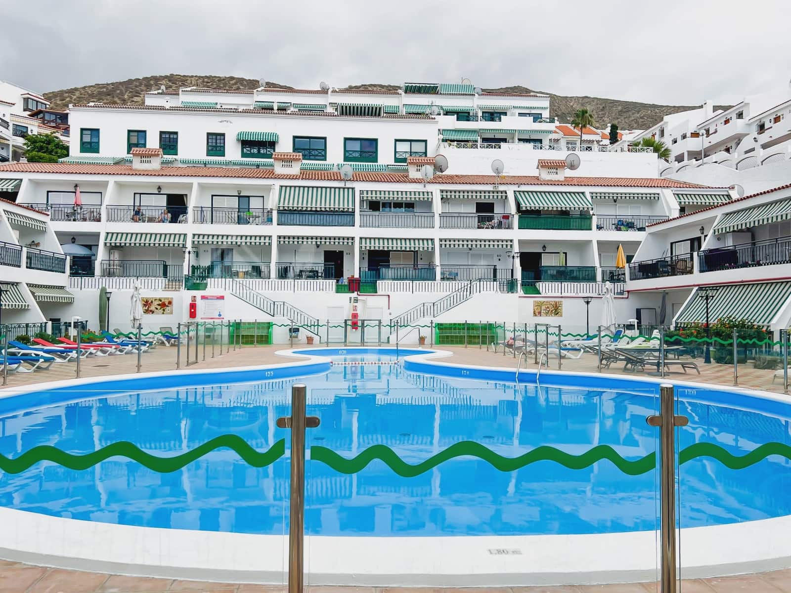 1 bedroom Apartment for sale in Los Cristianos with pool - € 269,000 (Ref: 9330058)