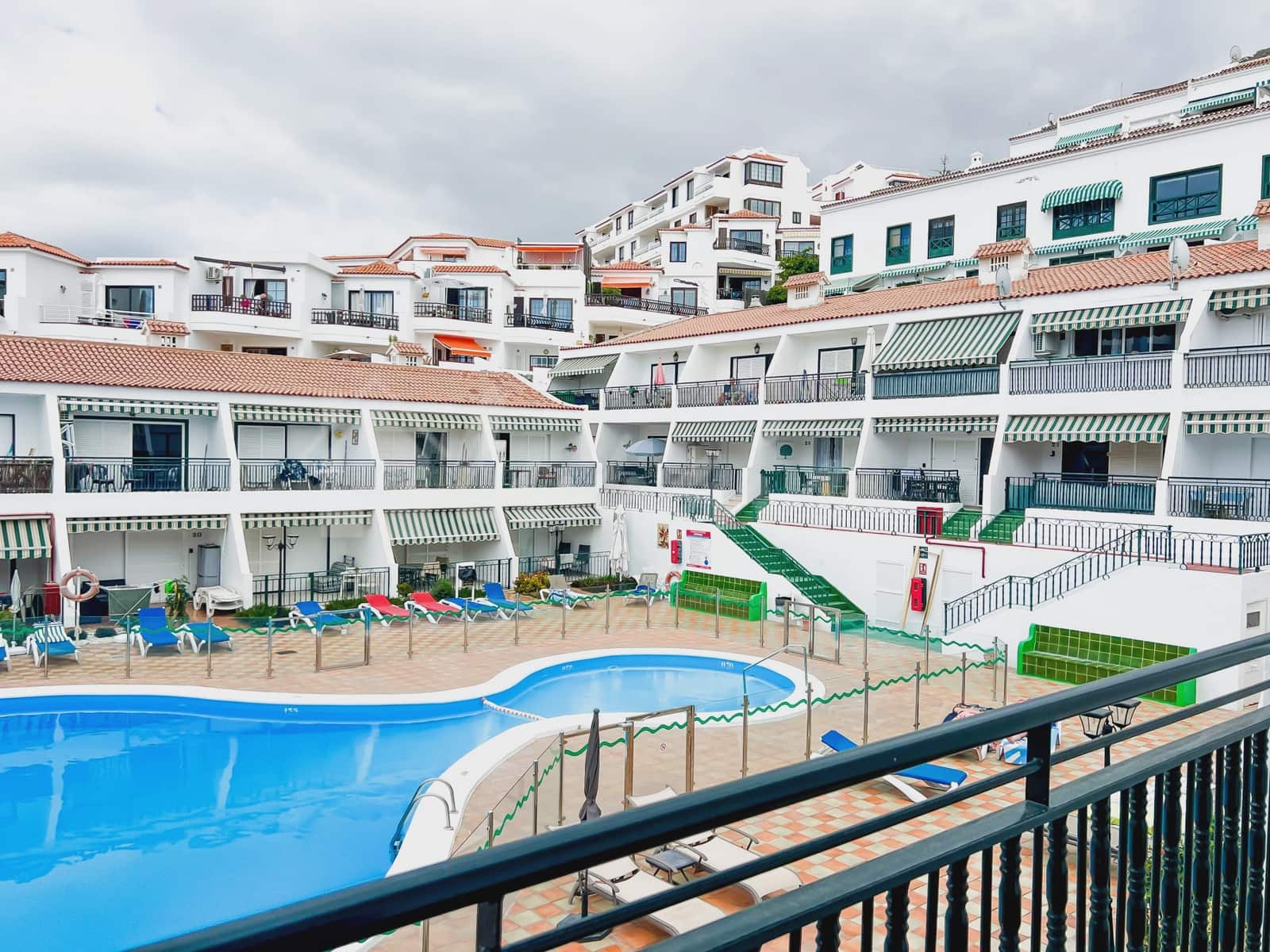 1 bedroom Apartment for sale in Los Cristianos with pool - € 269,000 (Ref: 9330058)