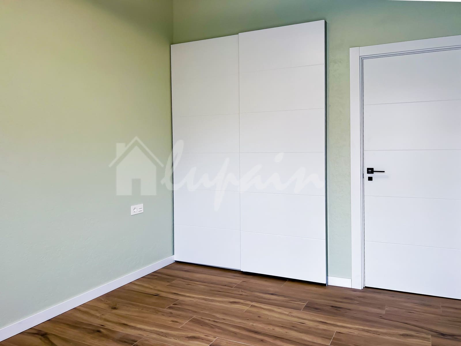 1 soverom Leilighet til salgs i Los Cristianos med svømmebasseng - € 269 000 (Ref: 9330058)