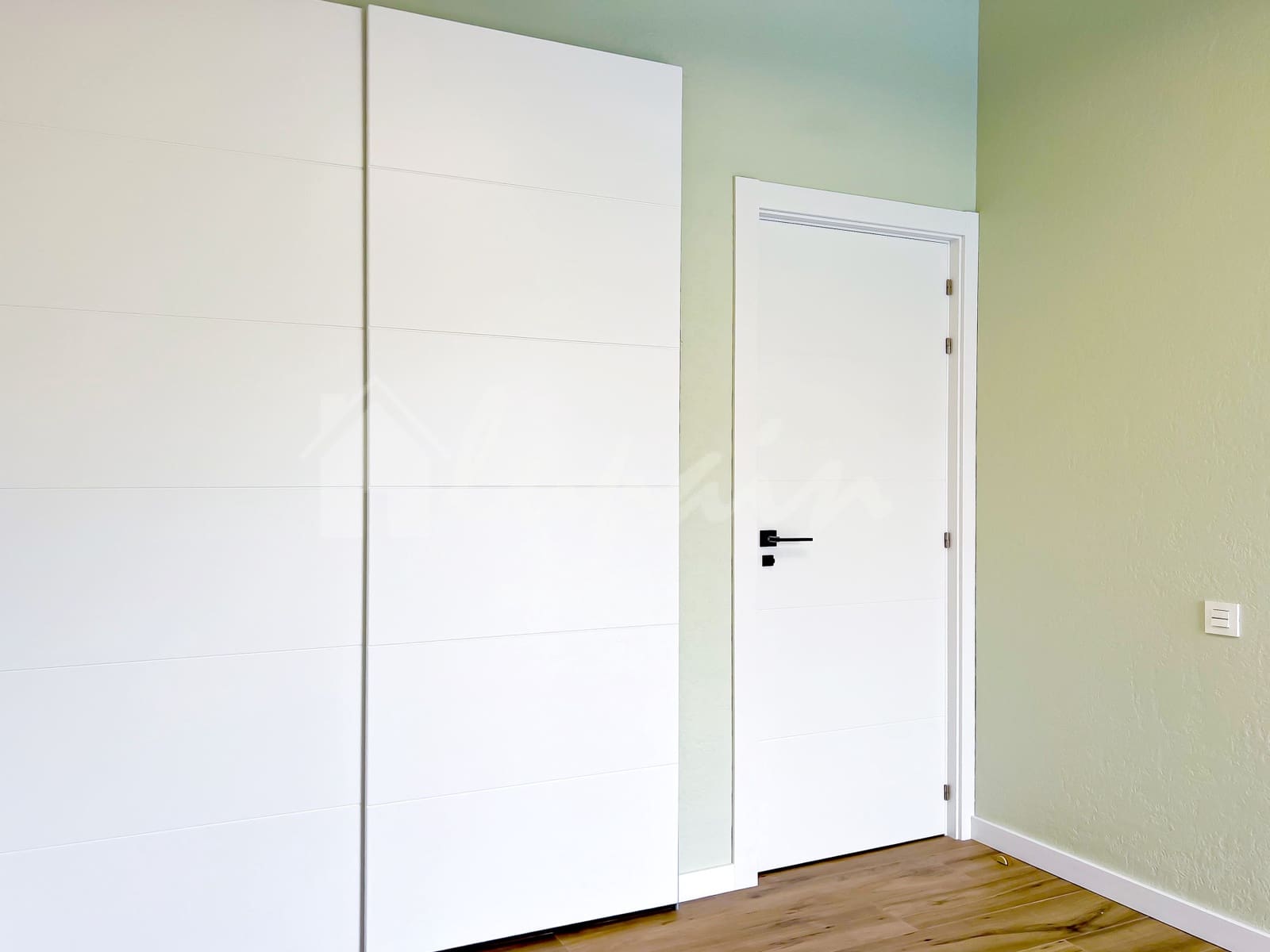 1 soverom Leilighet til salgs i Los Cristianos med svømmebasseng - € 269 000 (Ref: 9330058)